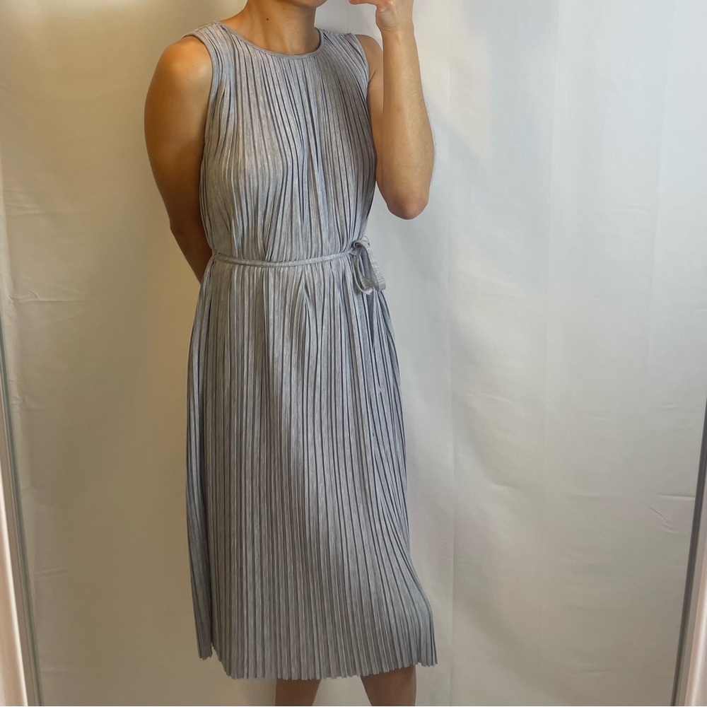 Uniqlo grey pleated midi dress